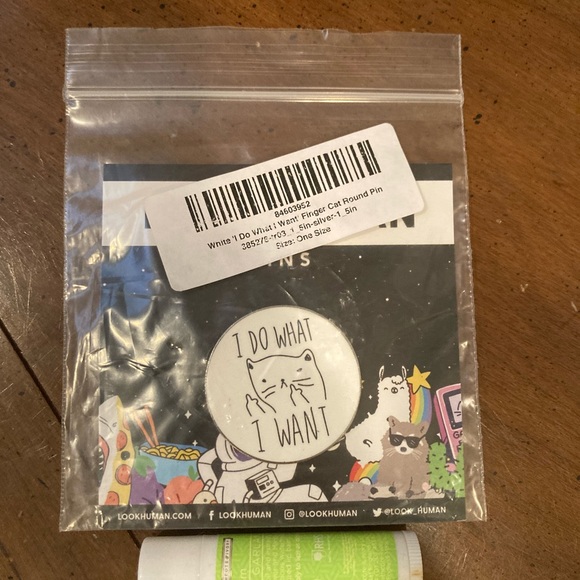 "I Do What I Want" Cat Pin/Button - NEW IN PACKAGE - PUNK ROCK! Look Human Brand - Picture 2 of 4